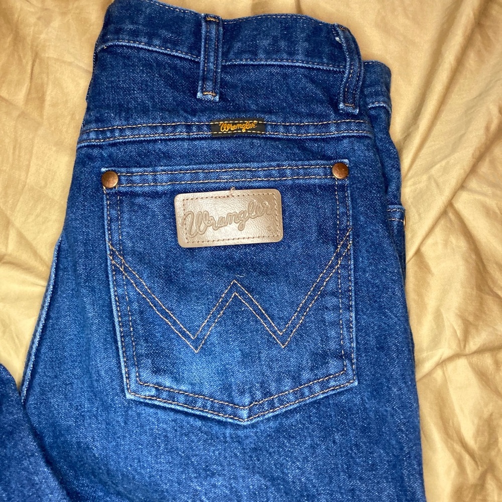 wrangler dark wash high waisted jeans